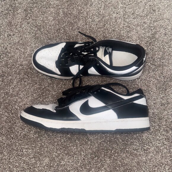 Nike Panda Dunks - Picture 1 of 7